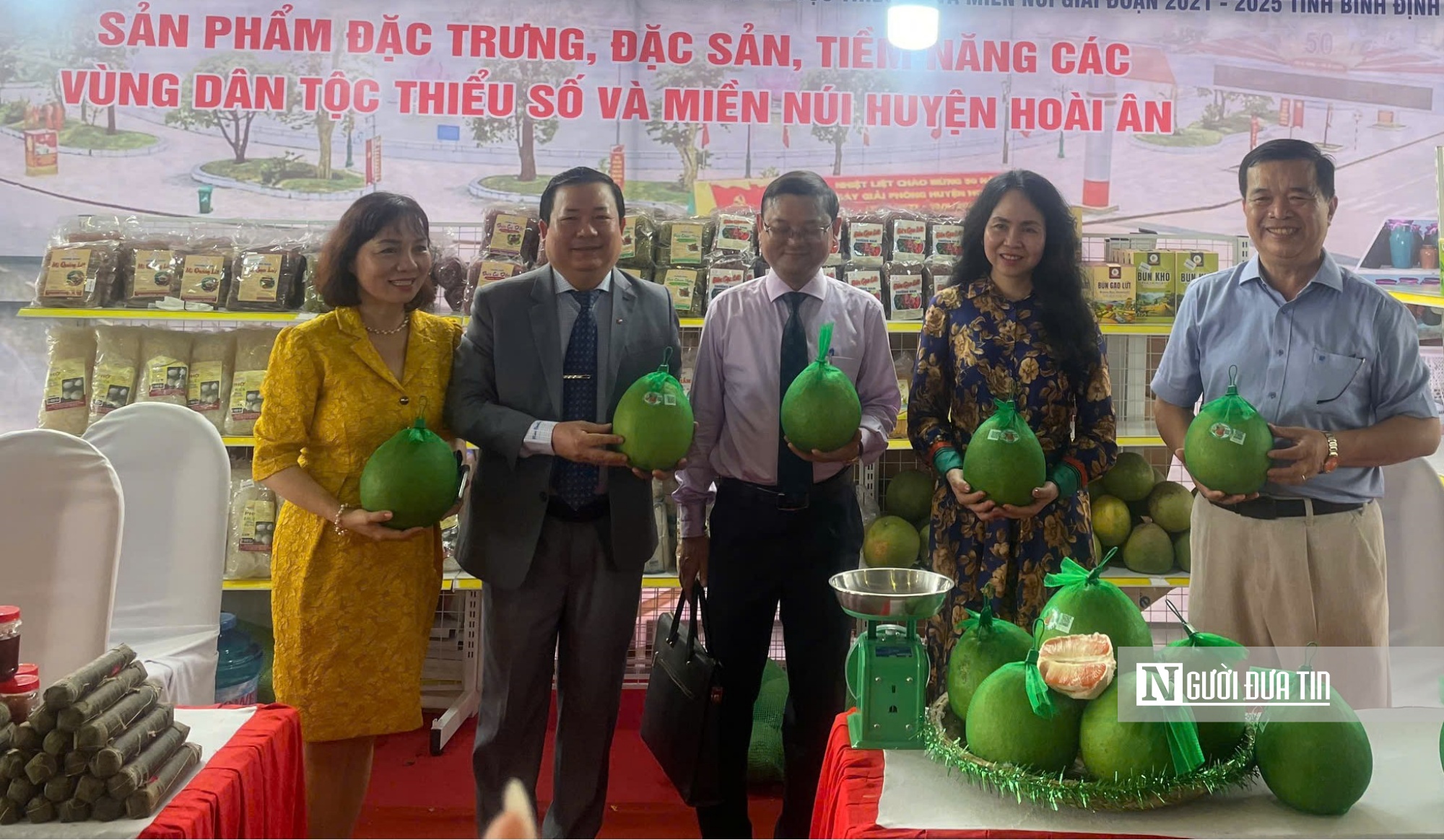 Sản phẩm đặc trưng Bình Định với đầy đủ thông tin xuất xứ trên mã QR. Ảnh: Thu Dịu