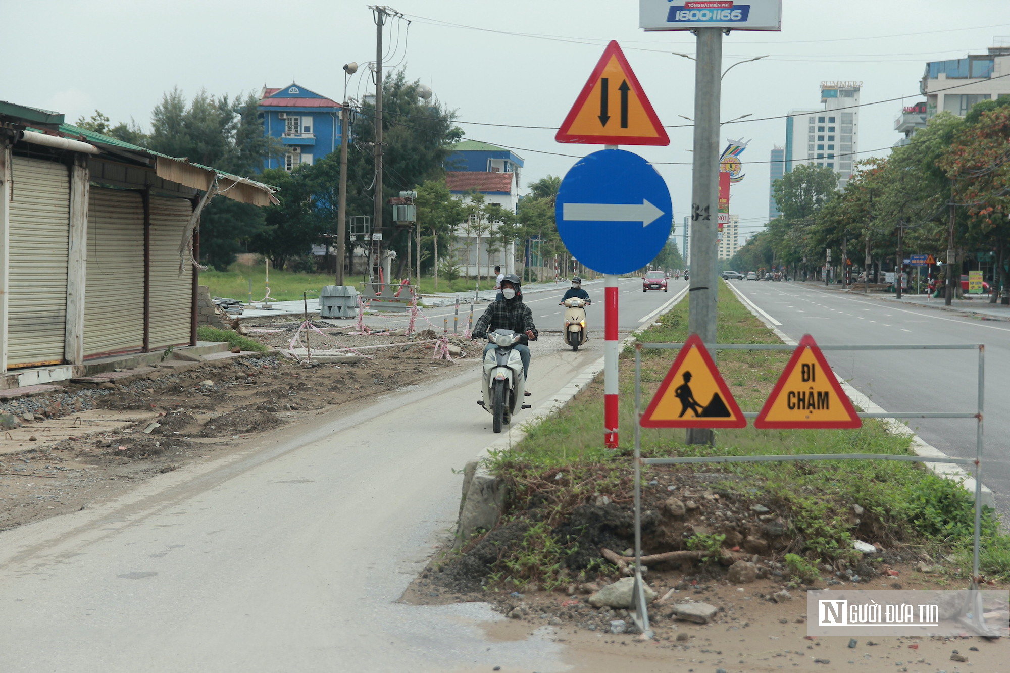 Dự án hơn 300 tỷ bỗng tạm dừng, gây nhếch nhác, nguy hiểm cho người đi đường- Ảnh 2.