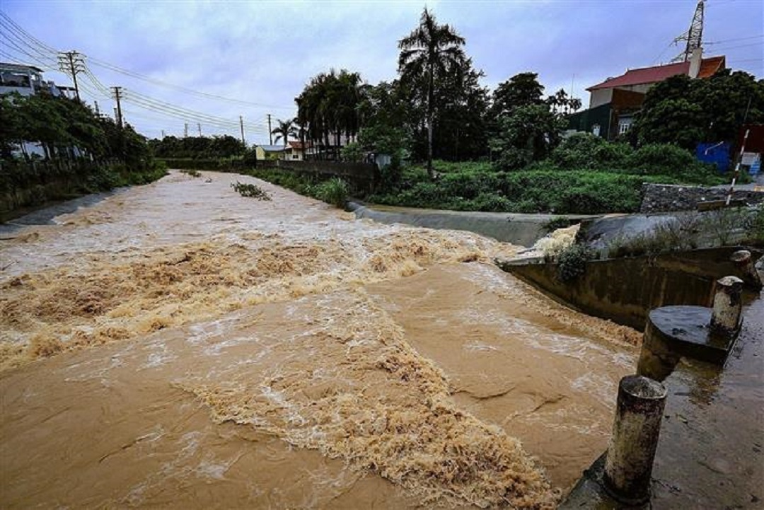 Bản tin 10/9: Xử lý nghiêm việc lan truyền thông tin "vỡ đê" các địa phương- Ảnh 1.