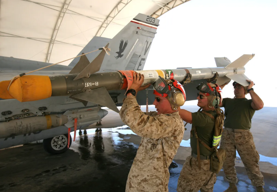 Cận cảnh phiên bản lợi hại nhất của tên lửa không đối không AIM-9X Sidewinder- Ảnh 7. Cận cảnh phiên bản lợi hại nhất của tên lửa không đối không AIM-9X Sidewinder- Ảnh 7.