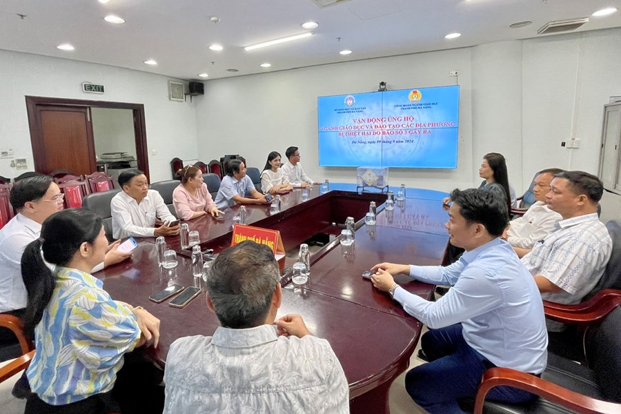 Việc kêu gọi ủng hộ này không chỉ thể hiện tinh thần “tương thân tương ái” của dân tộc mà còn khẳng định cam kết của ngành giáo dục thành phố Đà Nẵng trong việc cùng chung tay giúp đỡ những đồng bào đang gặp khó khăn. Việc kêu gọi ủng hộ này không chỉ thể hiện tinh thần “tương thân tương ái” của dân tộc mà còn khẳng định cam kết của ngành giáo dục thành phố Đà Nẵng trong việc cùng chung tay giúp đỡ những đồng bào đang gặp khó khăn.