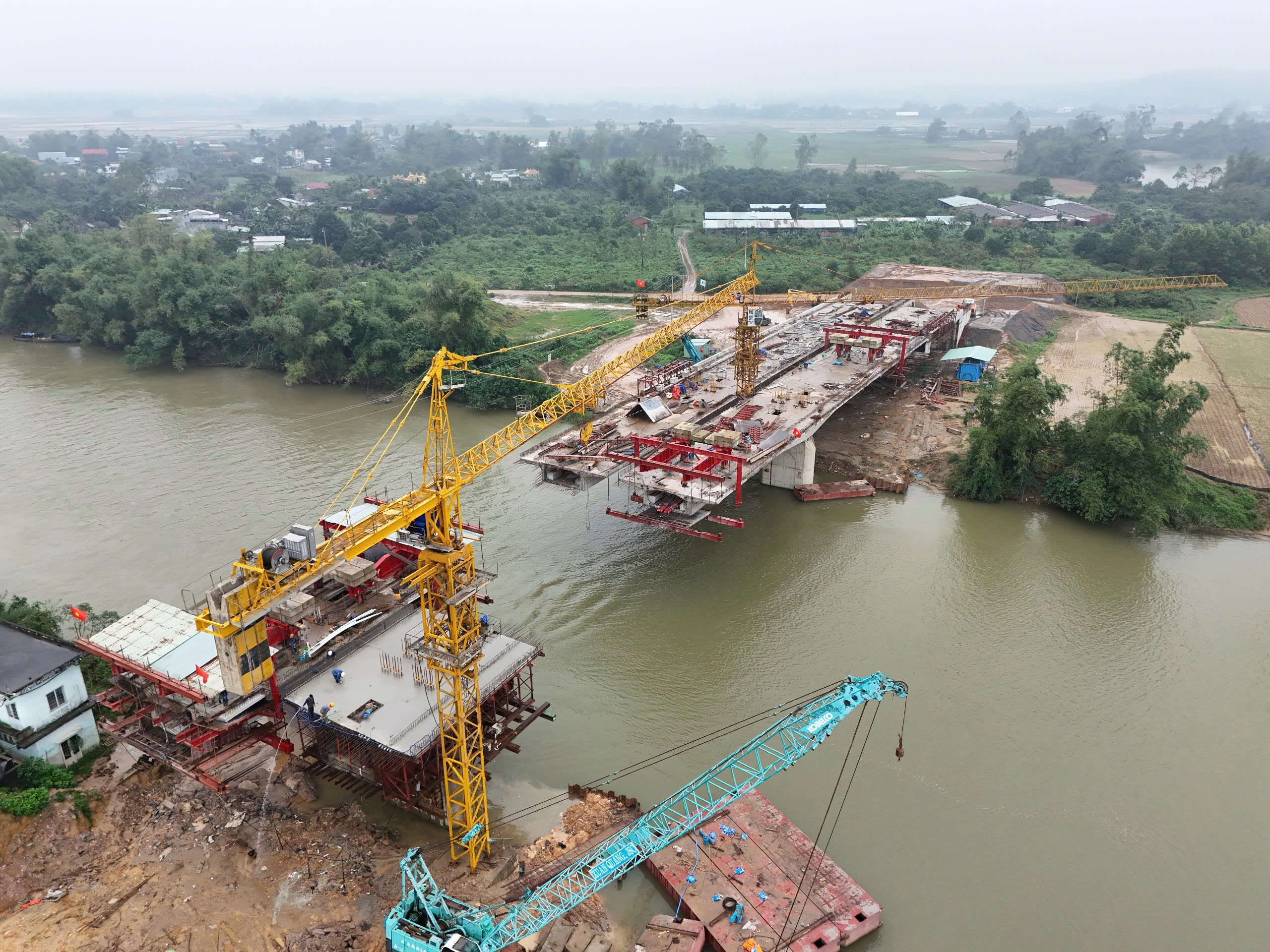 Công trường đang tập trung cao độ để đưa dự án về đích sớm nhất, đúng dịp kỷ niệm 50 năm Ngày giải phóng thành phố Đà Nẵng (29/3/1975 – 29/3/2025). Công trường đang tập trung cao độ để đưa dự án về đích sớm nhất, đúng dịp kỷ niệm 50 năm Ngày giải phóng thành phố Đà Nẵng (29/3/1975 – 29/3/2025).