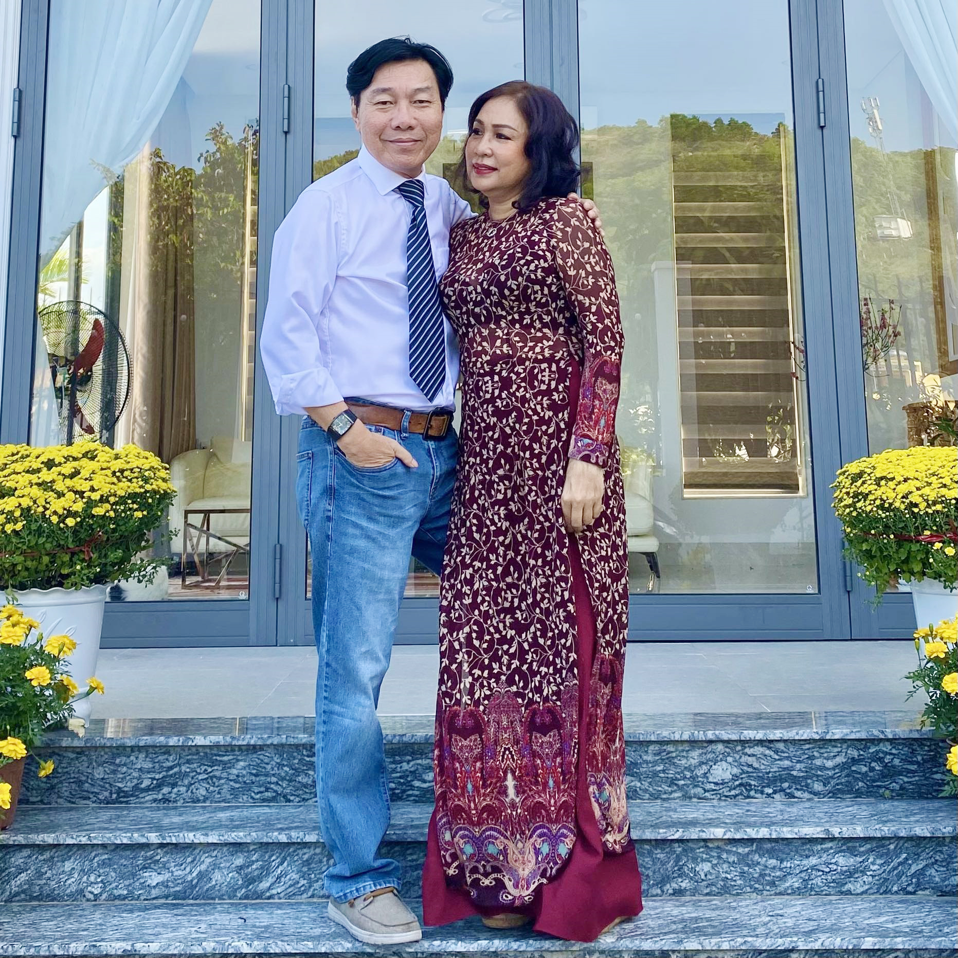 Nam diễn viên nổi tiếng, hôn nhân viên mãn suốt 40 năm nhưng luôn cảm thấy có lỗi với vợ con- Ảnh 5. Nam diễn viên nổi tiếng, hôn nhân viên mãn suốt 40 năm nhưng luôn cảm thấy có lỗi với vợ con- Ảnh 5.