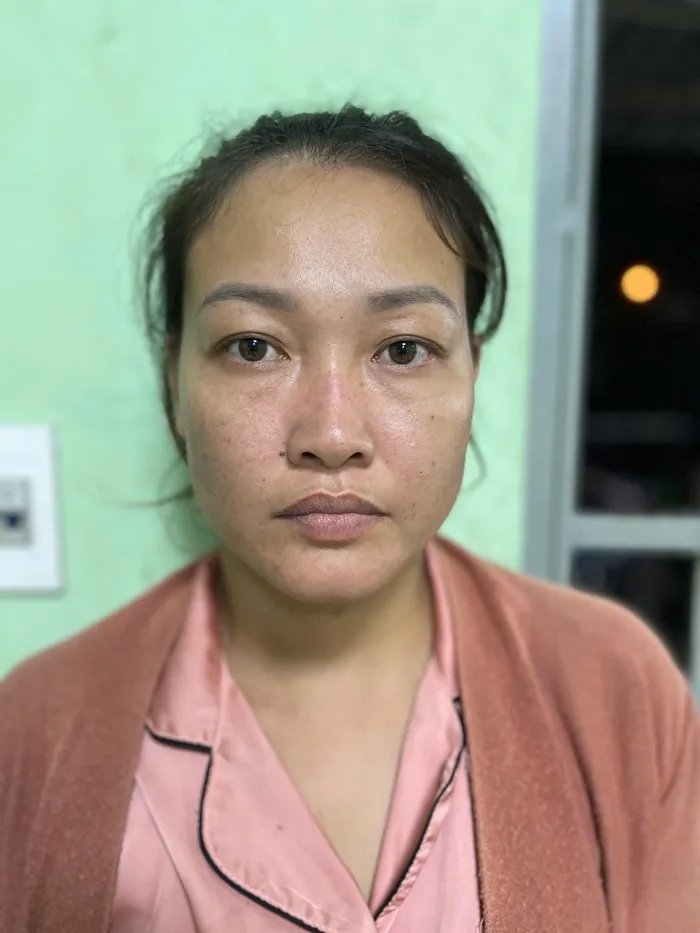 Bắt khẩn cấp người phụ nữ đánh nữ nhân viên gác chắn tàu ở TP.HCM- Ảnh 1. Bắt khẩn cấp người phụ nữ đánh nữ nhân viên gác chắn tàu ở TP.HCM- Ảnh 1.