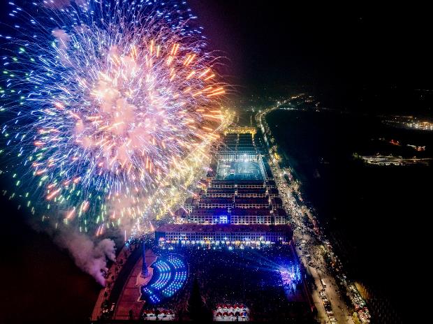 Gần 1 triệu khách đón năm mới 2025 tại các “điểm cầu” Vingroup- Ảnh 17. Gần 1 triệu khách đón năm mới 2025 tại các “điểm cầu” Vingroup- Ảnh 17.