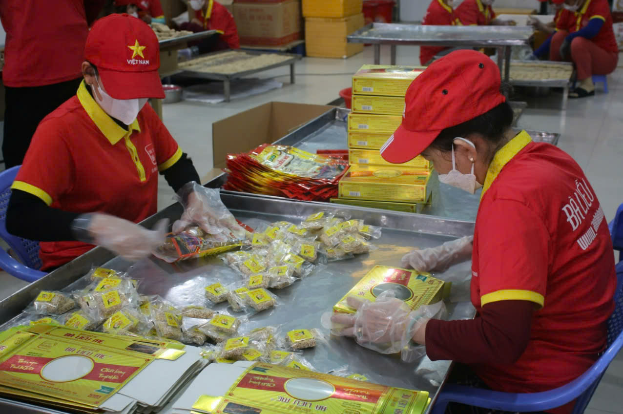 Hương Tết, hồn quê trong vị bánh khô mè Bà Liễu Mẹ- Ảnh 6.
