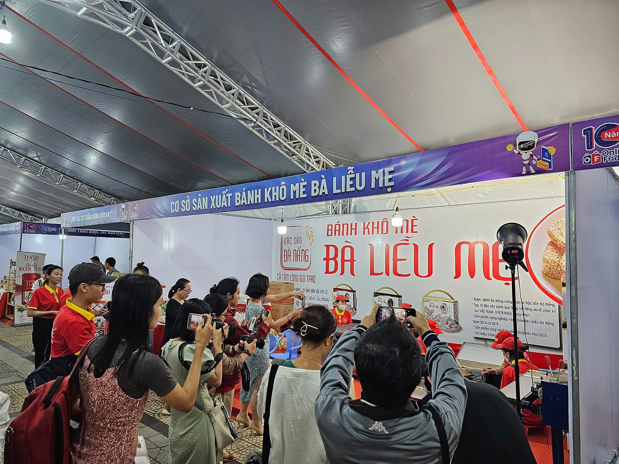Hương Tết, hồn quê trong vị bánh khô mè Bà Liễu Mẹ- Ảnh 10.