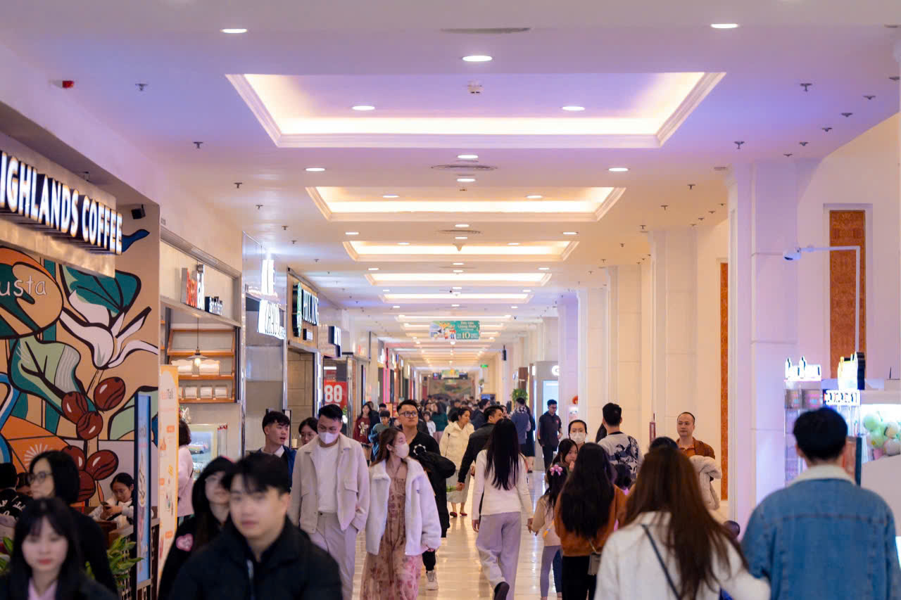 Gần 1 triệu khách đón năm mới 2025 tại các “điểm cầu” Vingroup- Ảnh 14. Gần 1 triệu khách đón năm mới 2025 tại các “điểm cầu” Vingroup- Ảnh 14.