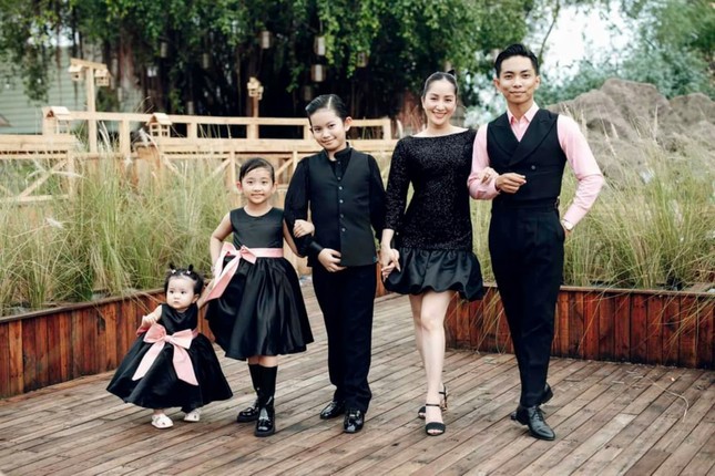 Chồng kém 11 tuổi của "Kiện tướng dancesport" Khánh Thi lần đầu khoe sự "giàu có"- Ảnh 3.