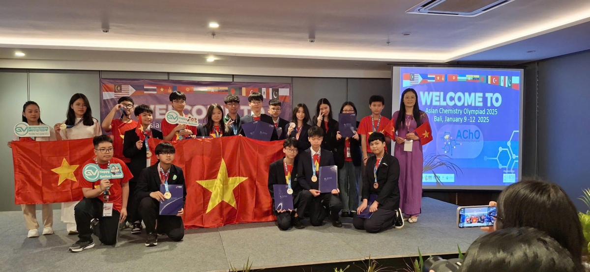 Học sinh Việt Nam đạt 17 huy chương tại Olympic Hoá học châu Á- Ảnh 1.