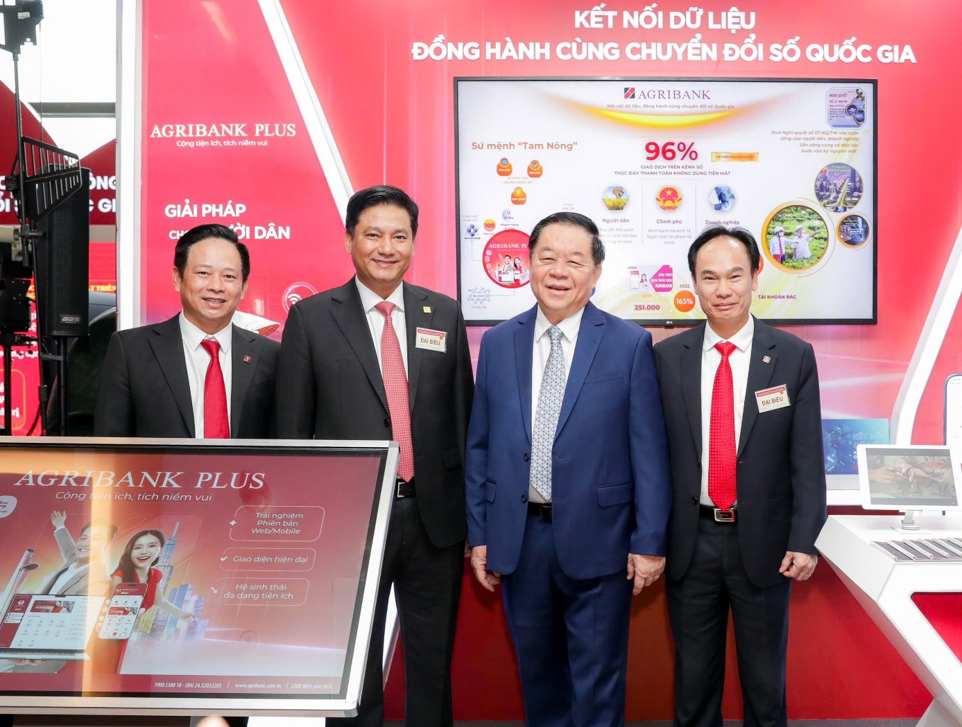 Agribank đẩy mạnh đổi mới sáng tạo về khoa học công nghệ phục vụ chuyển đổi số quốc gia- Ảnh 4.