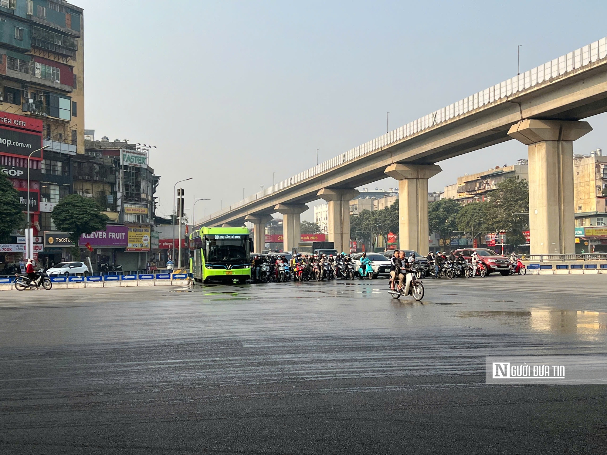 Tăng mức phạt vi phạm, giao thông Hà Nội có nhiều chuyển biến- Ảnh 7.