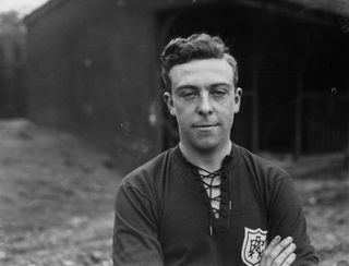 Joe Hulme tại Arsenal năm 1927.