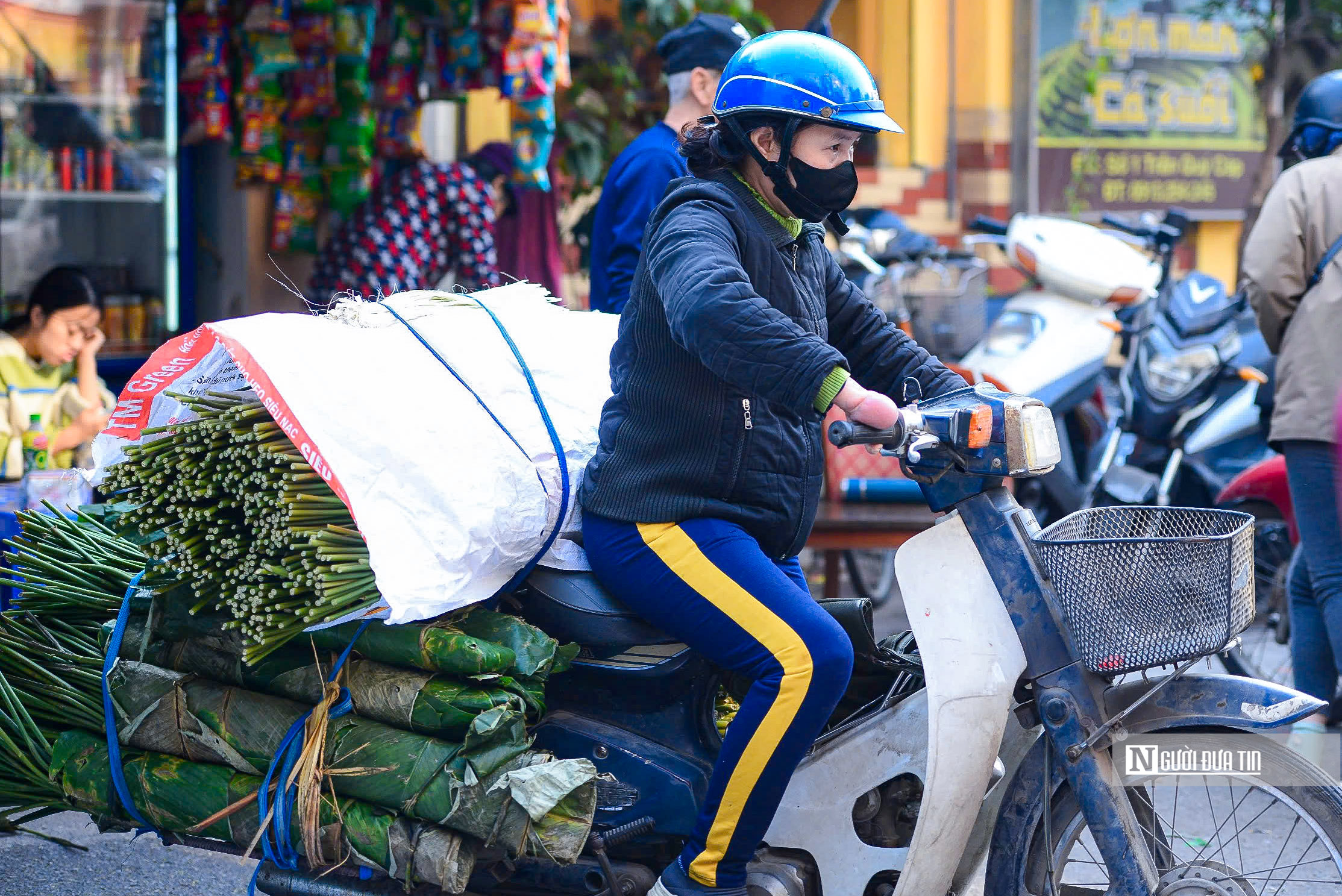 Chợ lá dong lâu đời ở Hà Nội tấp nập những ngày cận Tết- Ảnh 11.