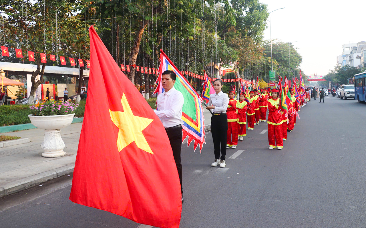 Độc đáo nghi thức dâng bánh tưởng nhớ tổ tiên dịp Tết tại Đồng Nai- Ảnh 6.