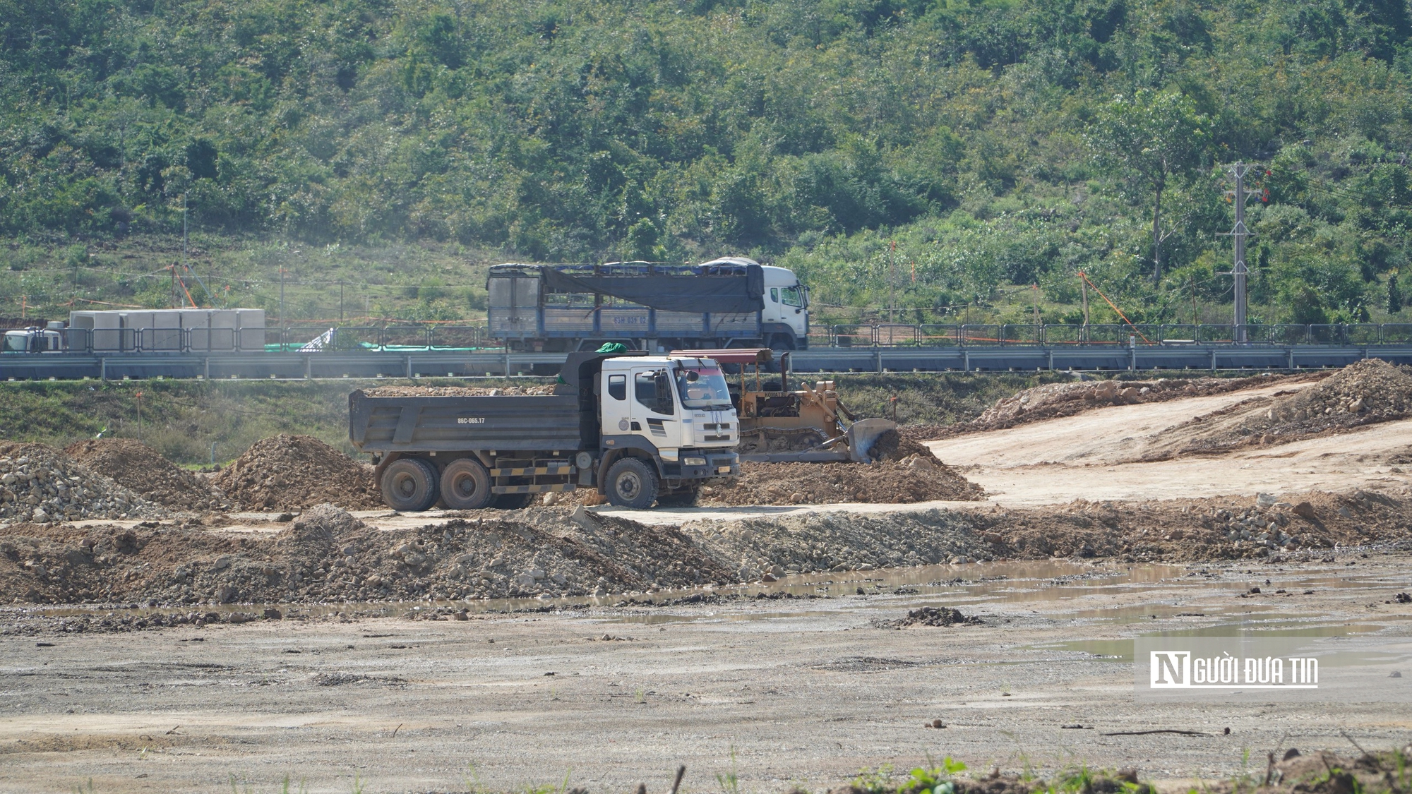 Trạm dừng nghỉ tạm cao tốc Vĩnh Hảo – Phan Thiết đón hàng ngàn phương tiện ngày đầu hoạt động- Ảnh 6.