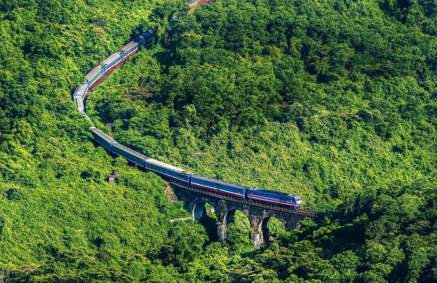 Lập Hội đồng thẩm định tiền khả thi Dự án đường sắt Lào Cai - Hà Nội - Hải Phòng- Ảnh 1. Lập Hội đồng thẩm định tiền khả thi Dự án đường sắt Lào Cai - Hà Nội - Hải Phòng- Ảnh 1.