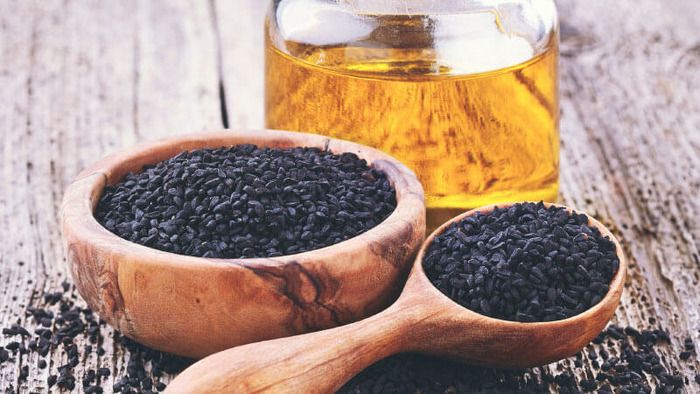 Hai thực phẩm thường dùng trong ngày Tết được ví là "Vua chống lão hóa"- Ảnh 2. Hai thực phẩm thường dùng trong ngày Tết được ví là "Vua chống lão hóa"- Ảnh 2.