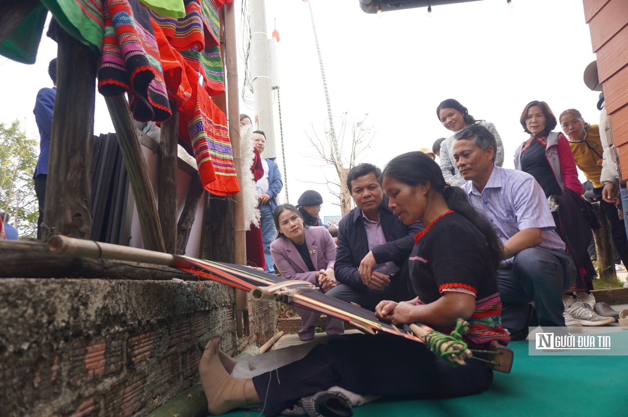 Sắc xuân trên ngôi làng tái định cư Tu Thó- Ảnh 5.