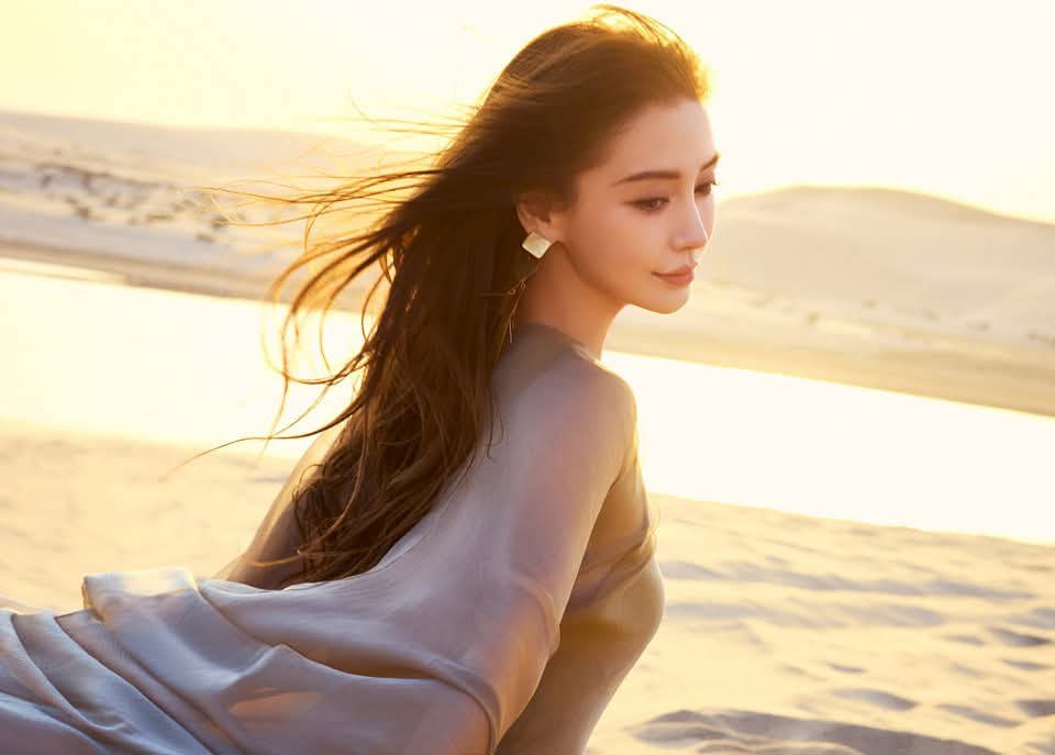 Angelababy tung bộ ảnh mới sau thời gian bị "phong sát" vì xem show thoát y- Ảnh 2.