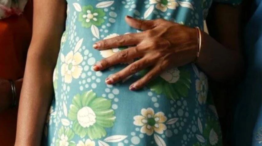 Lên cơn đau tim khi sinh con, người phụ nữ tử vong- Ảnh 1. Lên cơn đau tim khi sinh con, người phụ nữ tử vong- Ảnh 1.