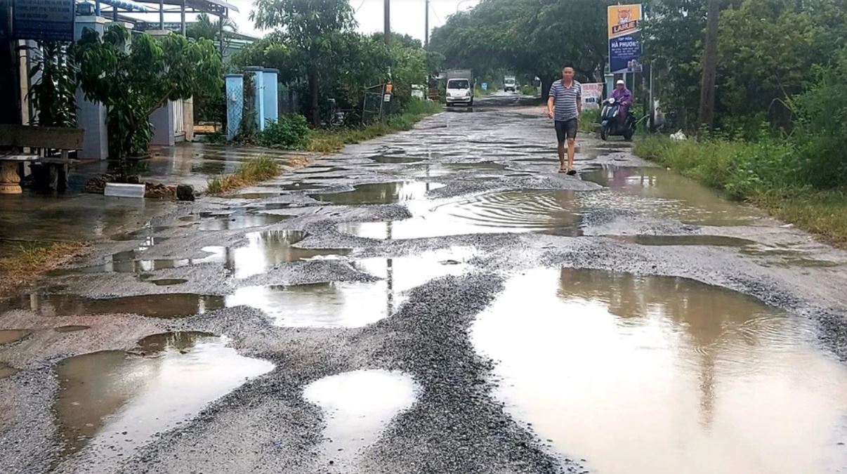 Quảng Nam: “Con đường đau khổ” được sửa chữa kịp thời trước Tết- Ảnh 4.