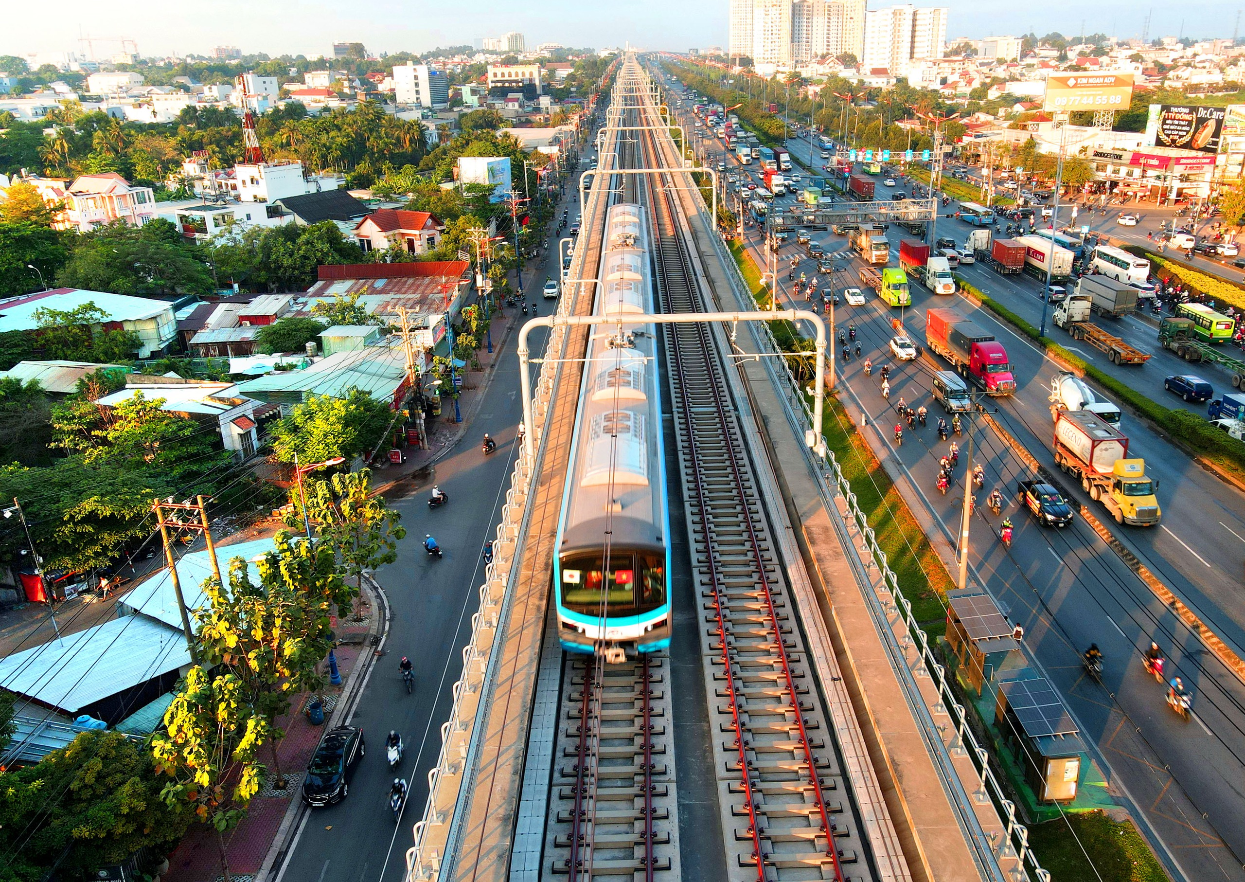 Chủ tịch Tp.HCM: Nhiều dự án tồn đọng trong nhiều năm đã được khởi động trở lại- Ảnh 2.