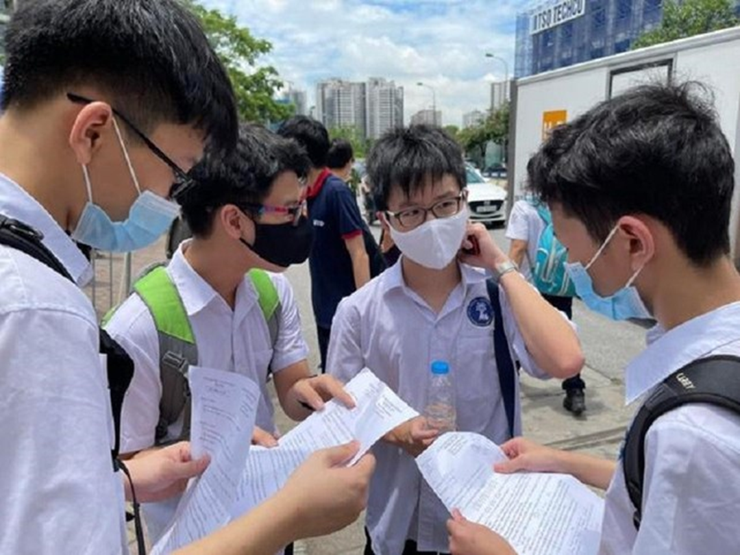 Bản tin 9/1: Bổ sung đối tượng học sinh được tuyển thẳng vào lớp 10- Ảnh 1. Bản tin 9/1: Bổ sung đối tượng học sinh được tuyển thẳng vào lớp 10- Ảnh 1.