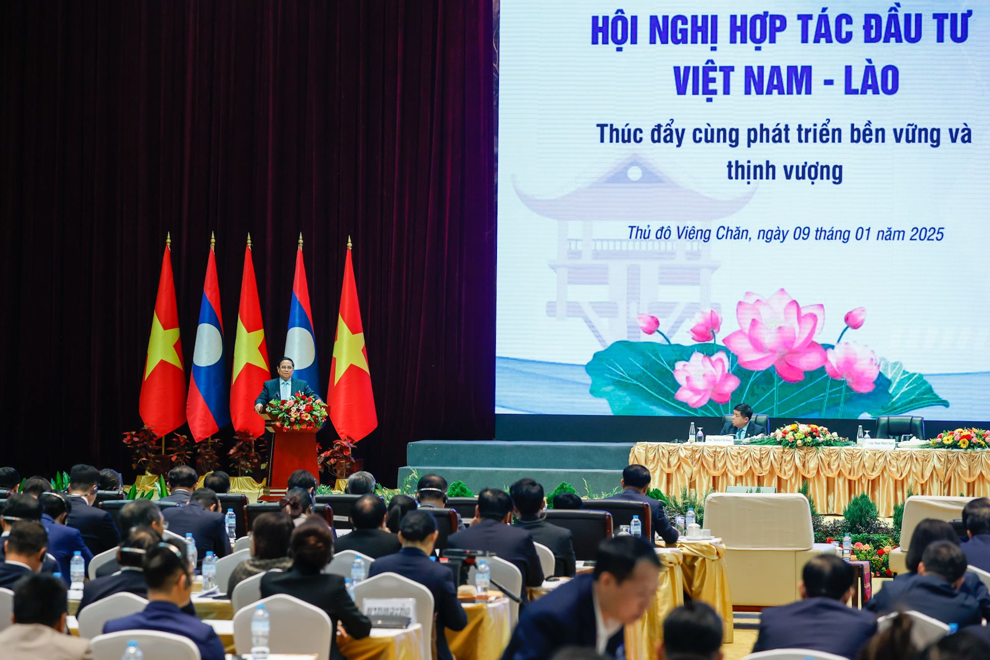 Thủ tướng: Doanh nghiệp Việt Nam đầu tư tại Lào chính là đầu tư cho Việt Nam- Ảnh 2. Thủ tướng: Doanh nghiệp Việt Nam đầu tư tại Lào chính là đầu tư cho Việt Nam- Ảnh 2.