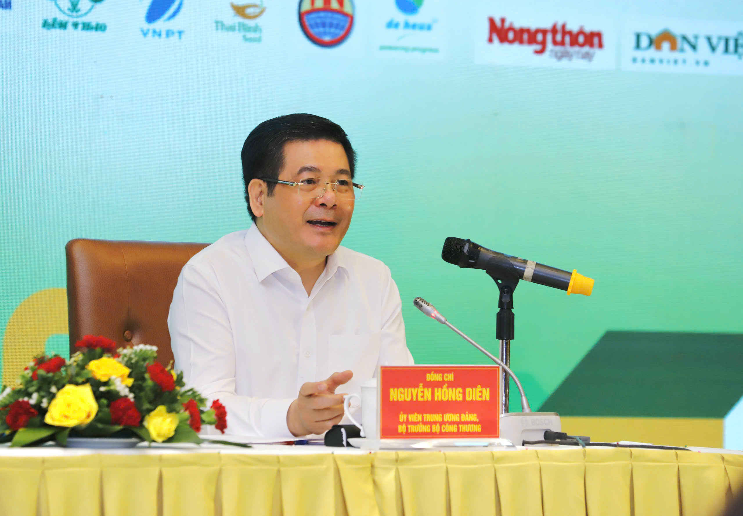 Bộ trưởng Công Thương: Nông nghiệp là "con ngựa thồ" của nền kinh tế - Ảnh 1.