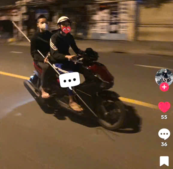 Nước mắt hối hận sau những "cuộc vui" gây rối phố phường ở Đà Nẵng- Ảnh 2.