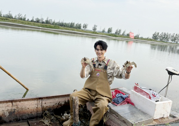 Nam thần điển trai, tài năng, hủy hôn với nàng thơ kém 19 tuổi, về quê nuôi cua kiếm tiền tỷ - Ảnh 9.