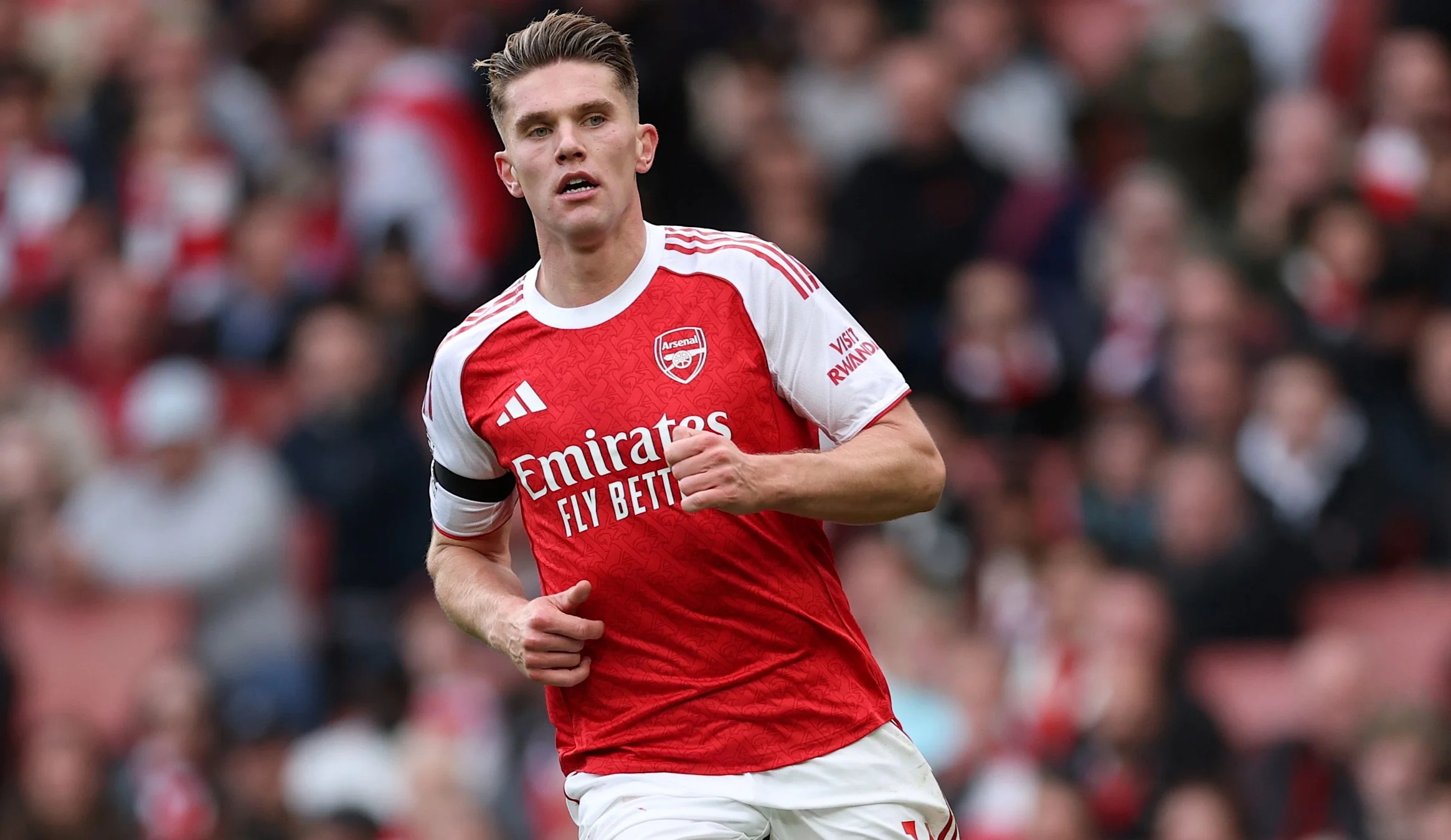 Bất chấp Man United trả giá cao hơn, Gyokeres vẫn chọn Arsenal - Ảnh 1. Bất chấp Man United trả giá cao hơn, Gyokeres vẫn chọn Arsenal - Ảnh 1.