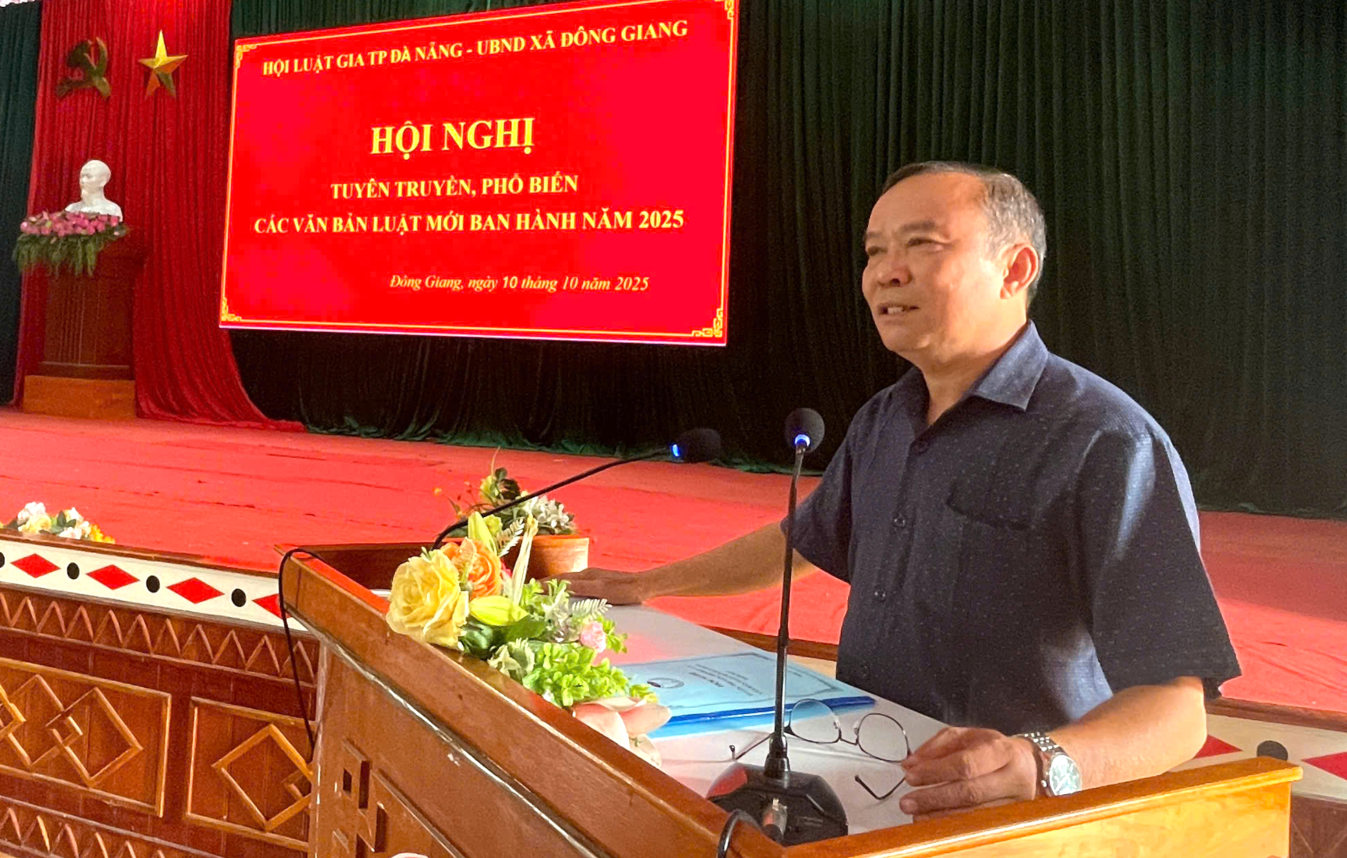 Nối dài hành trình phổ biến pháp luật đến cơ sở vùng cao Đà Nẵng- Ảnh 4. Nối dài hành trình phổ biến pháp luật đến cơ sở vùng cao Đà Nẵng- Ảnh 4.