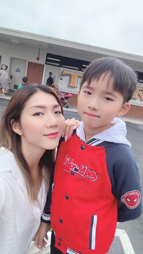 Siêu mẫu hàng đầu Vbiz: Gây chú ý với cuộc hôn nhân "thần tốc", không biết bố mẹ chồng là ai? - Ảnh 4.