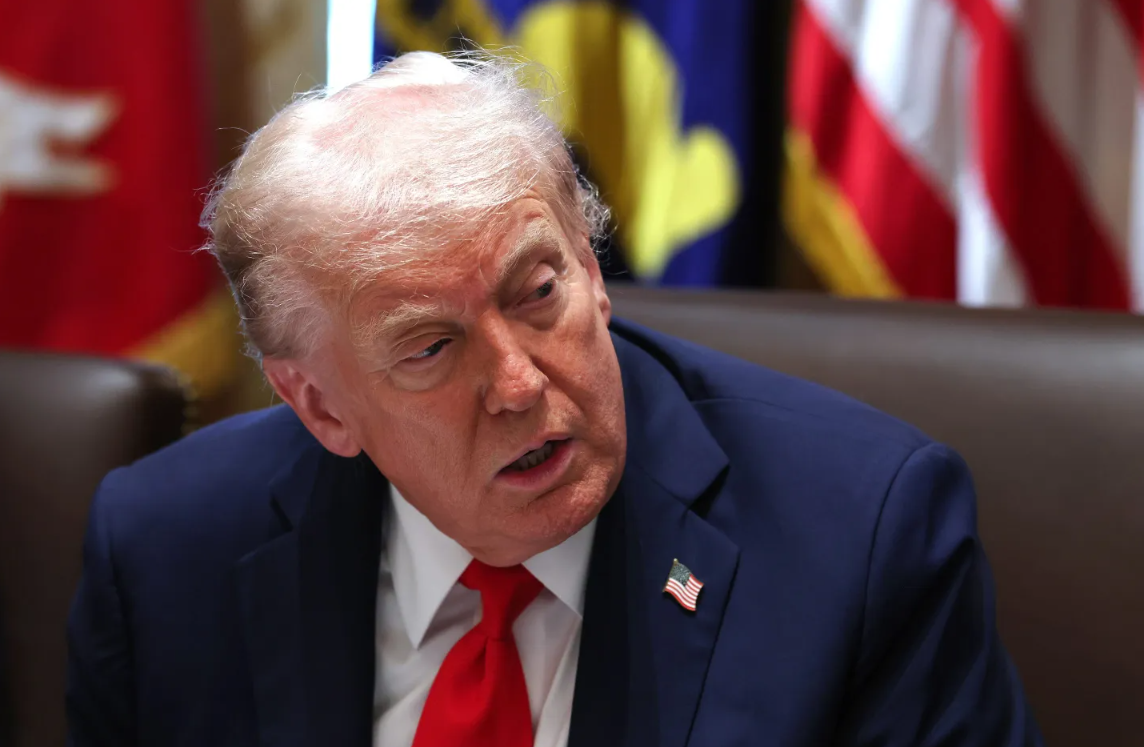 Căng thẳng thương mại Mỹ-Trung bất ngờ leo thang, ông Trump đặt câu hỏi về kế hoạch gặp ông Tập - Ảnh 1.
