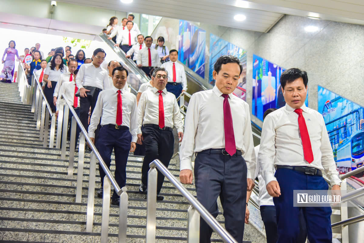 Bí thư Thành ủy Trần Lưu Quang cùng đoàn Đại biểu Đảng bộ tham quan Metro số 1- Ảnh 4.