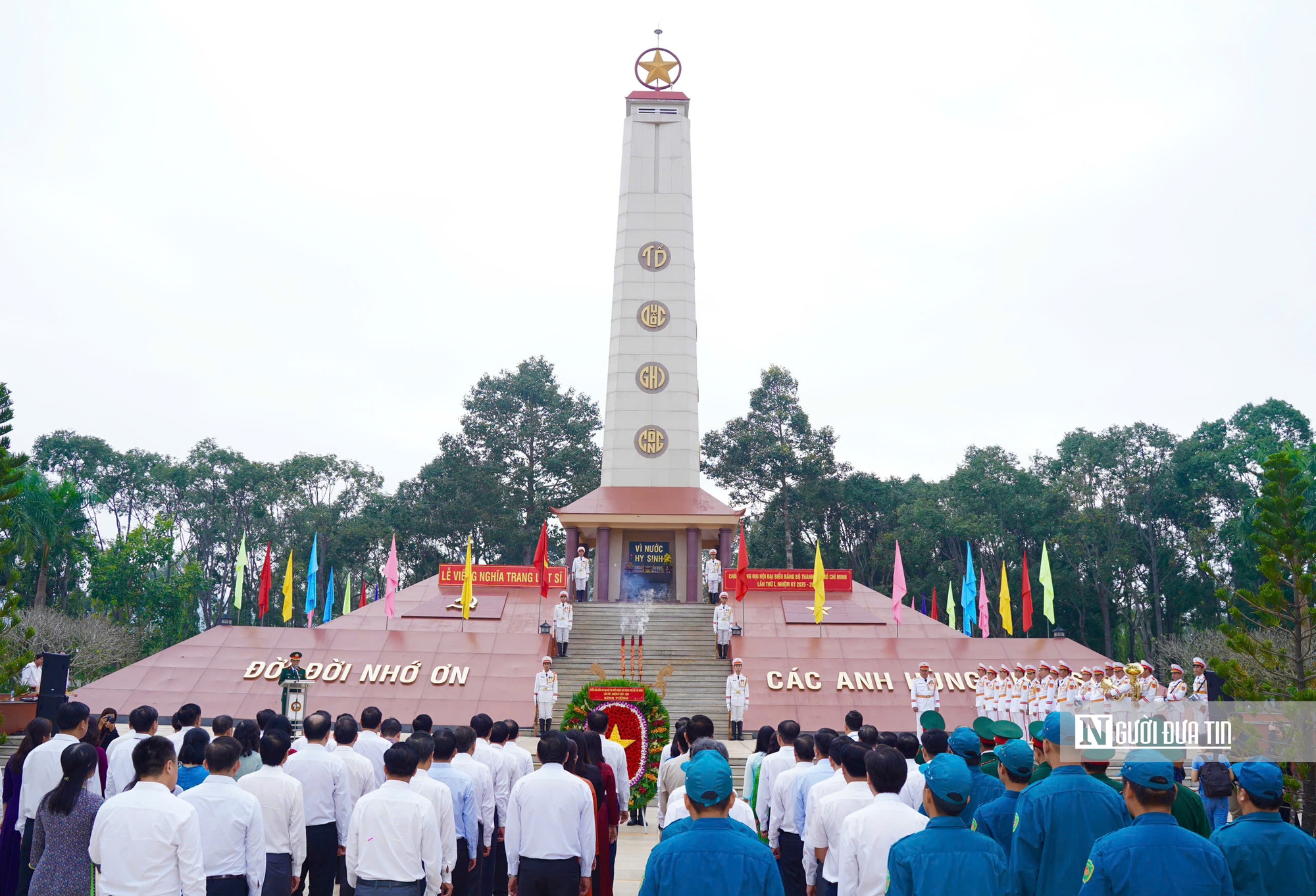 Bí thư Thành ủy Trần Lưu Quang cùng đoàn Đại biểu Đảng bộ tham quan Metro số 1- Ảnh 10.