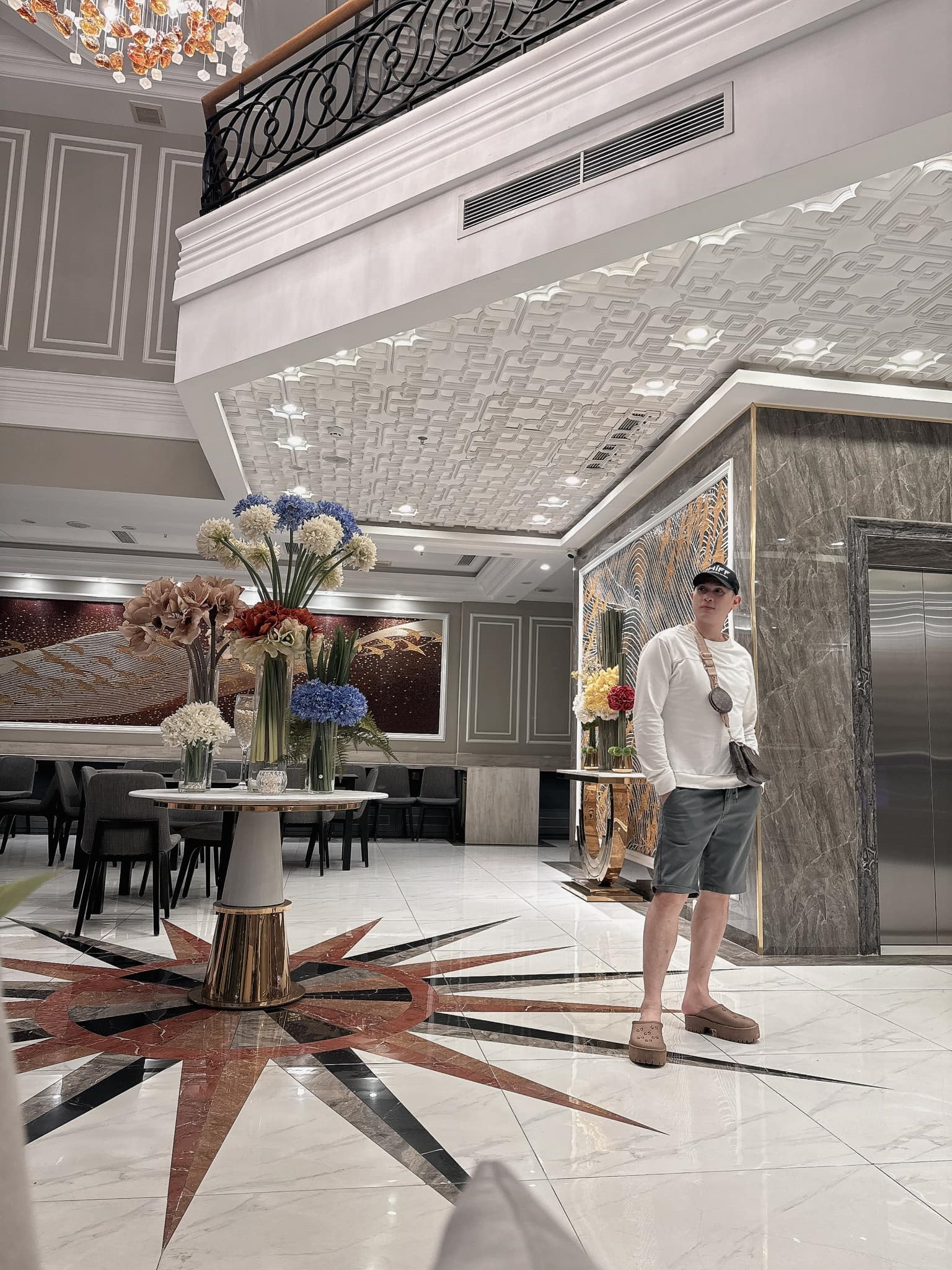 Nam ca sĩ U50 lên chức Viện phó, sợ lấy vợ, một trong những "đại gia ngầm" của Vbiz - Ảnh 5.