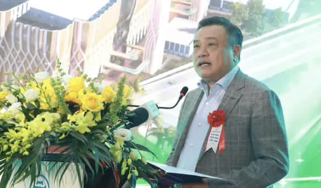 Chủ tịch Hà Nội: Ngập lụt do sông, hồ nhiều năm qua không được nạo vét- Ảnh 1.