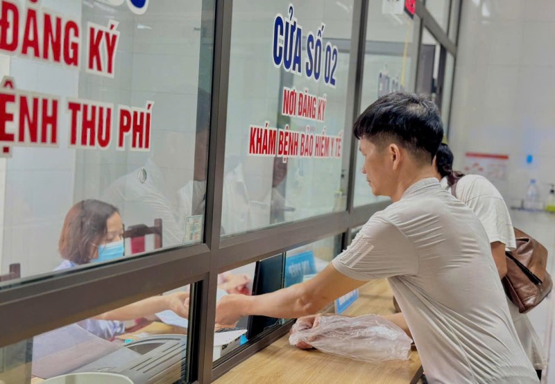 Quy định mới mà người tham gia bảo hiểm y tế đủ 5 năm liên tục cần biết để không mất quyền lợi - Ảnh 1.