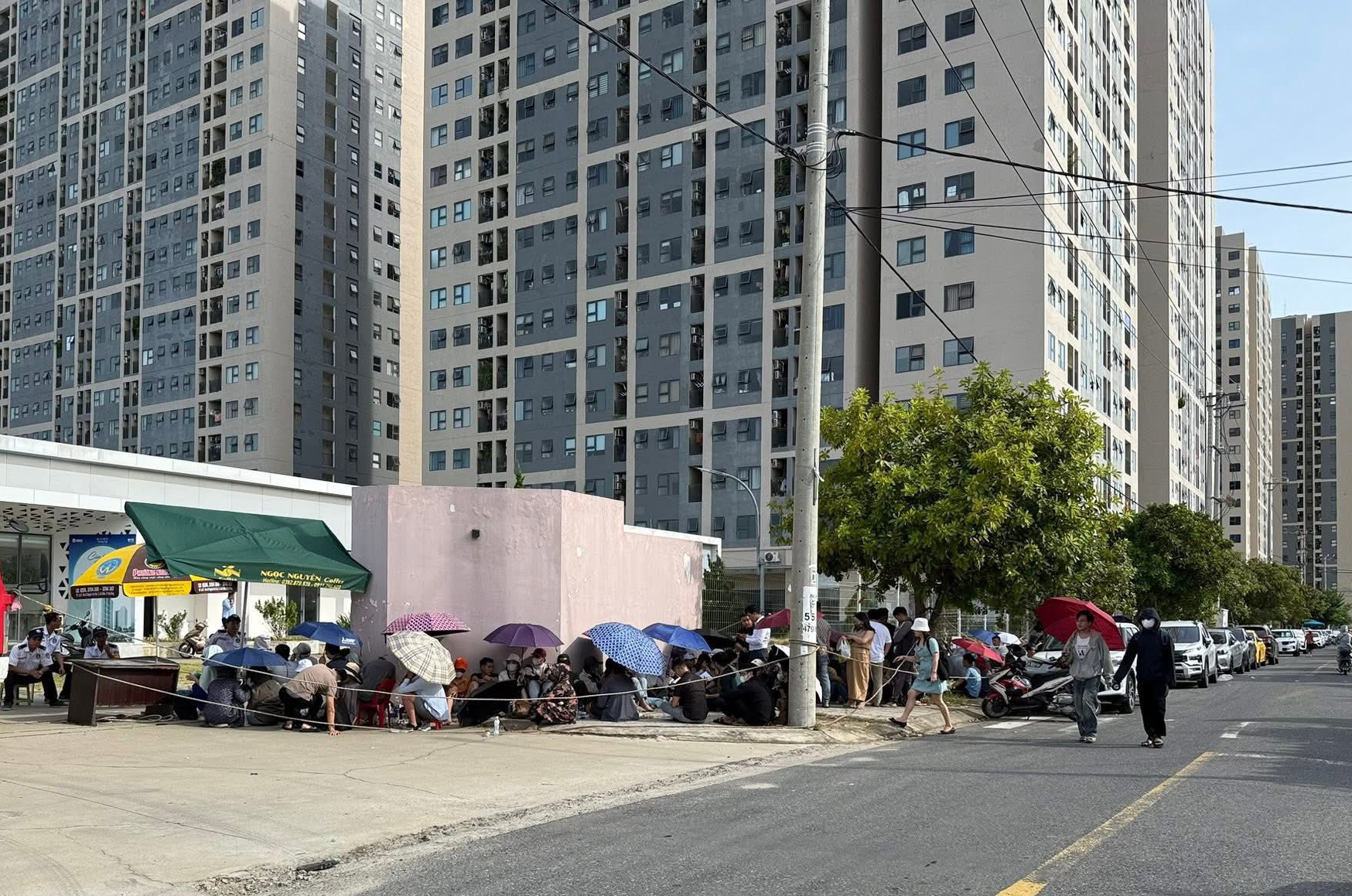 Bất động sản Đà Nẵng: Từ căn hộ cao cấp đến nhà ở xã hội đều "nóng" trở lại- Ảnh 1. Bất động sản Đà Nẵng: Từ căn hộ cao cấp đến nhà ở xã hội đều "nóng" trở lại- Ảnh 1.