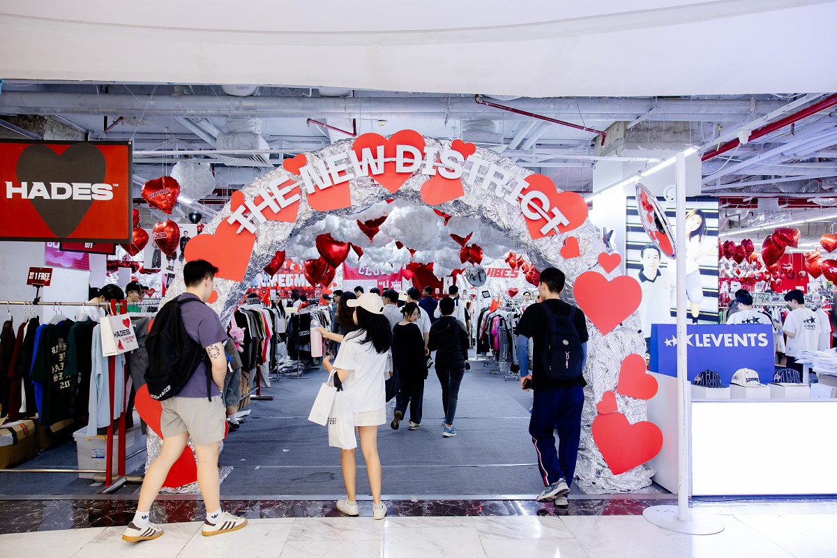 Vincom Retail - Biểu tượng bất động sản bán lẻ Việt chinh phục giải thưởng “Thương hiệu Truyền cảm hứng châu Á 2025” - Ảnh 3.