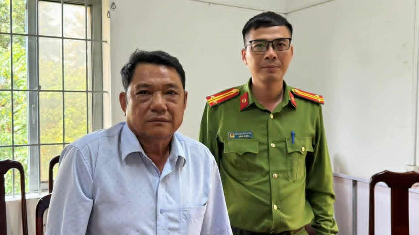 Người đàn ông bịa chuyện người chết còn nợ tiền mua đất để lừa đảo- Ảnh 1. Người đàn ông bịa chuyện người chết còn nợ tiền mua đất để lừa đảo- Ảnh 1.