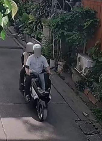 Đang đi đường, người đàn ông sốc nặng khi nhặt được túi tiền mặt hơn 182 triệu đồng - Ảnh 1.