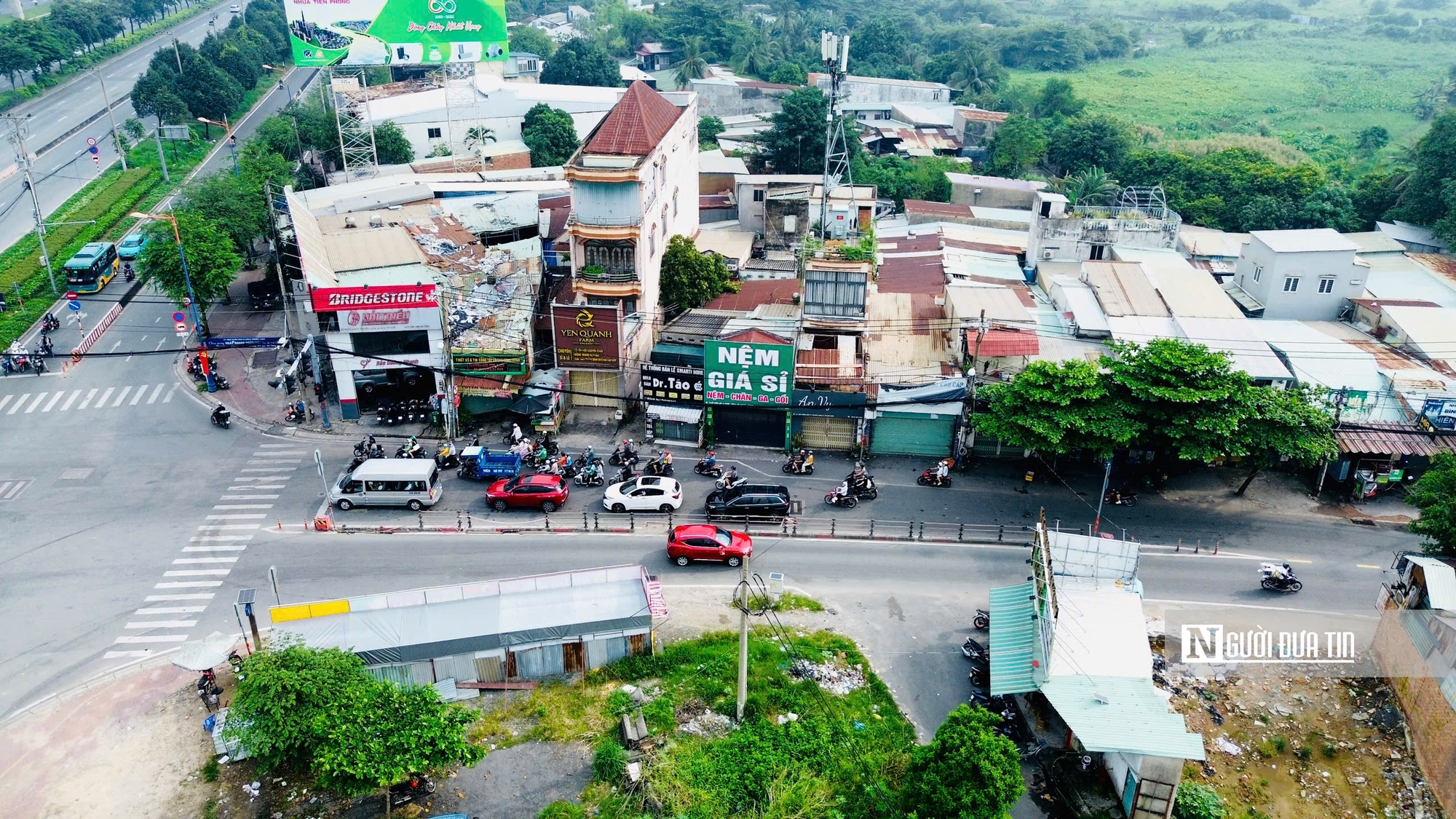 Cận cảnh nút giao thông phức tạp tại Xa Lộ Hà Nội được giải quyết - Ảnh 4.