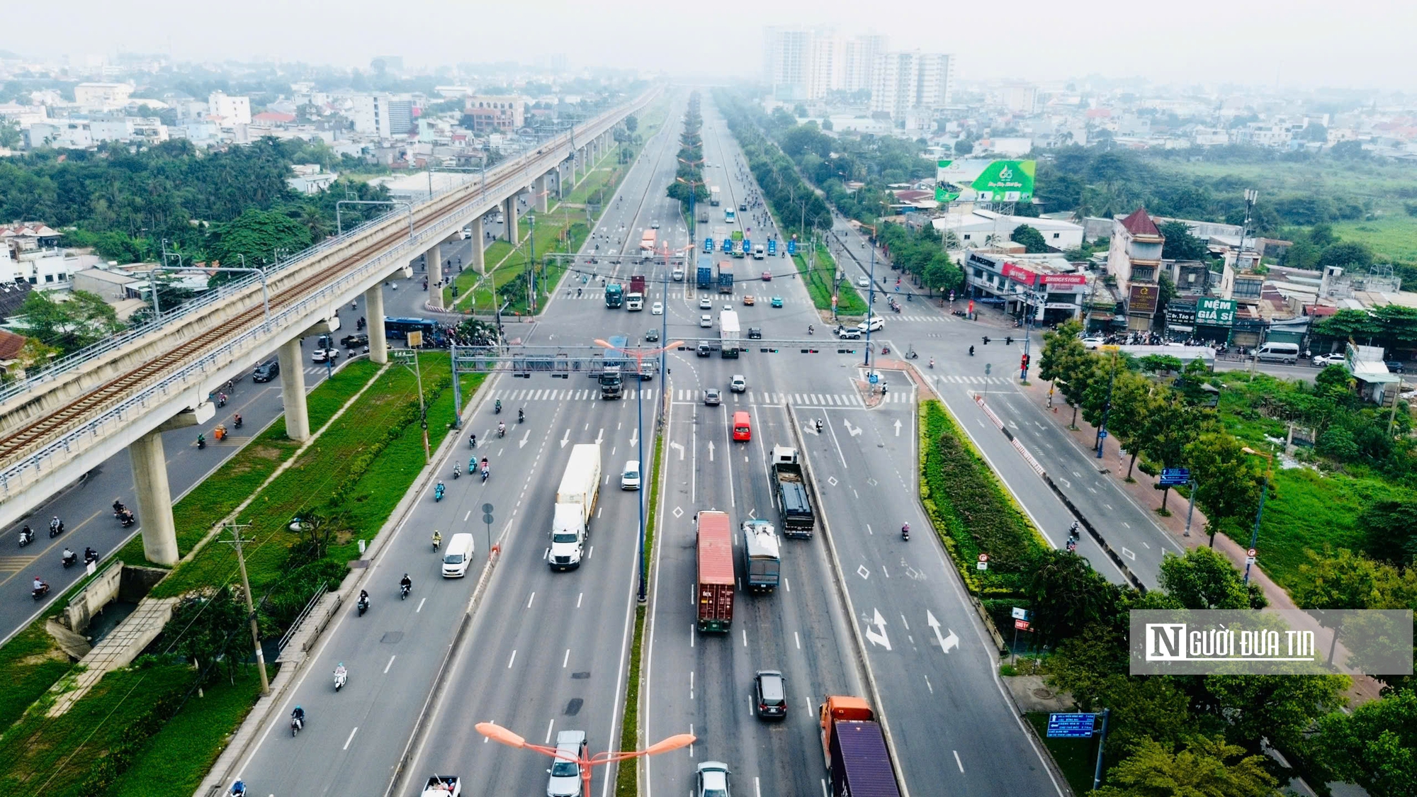 Cận cảnh nút giao thông phức tạp tại Xa Lộ Hà Nội được giải quyết - Ảnh 9.