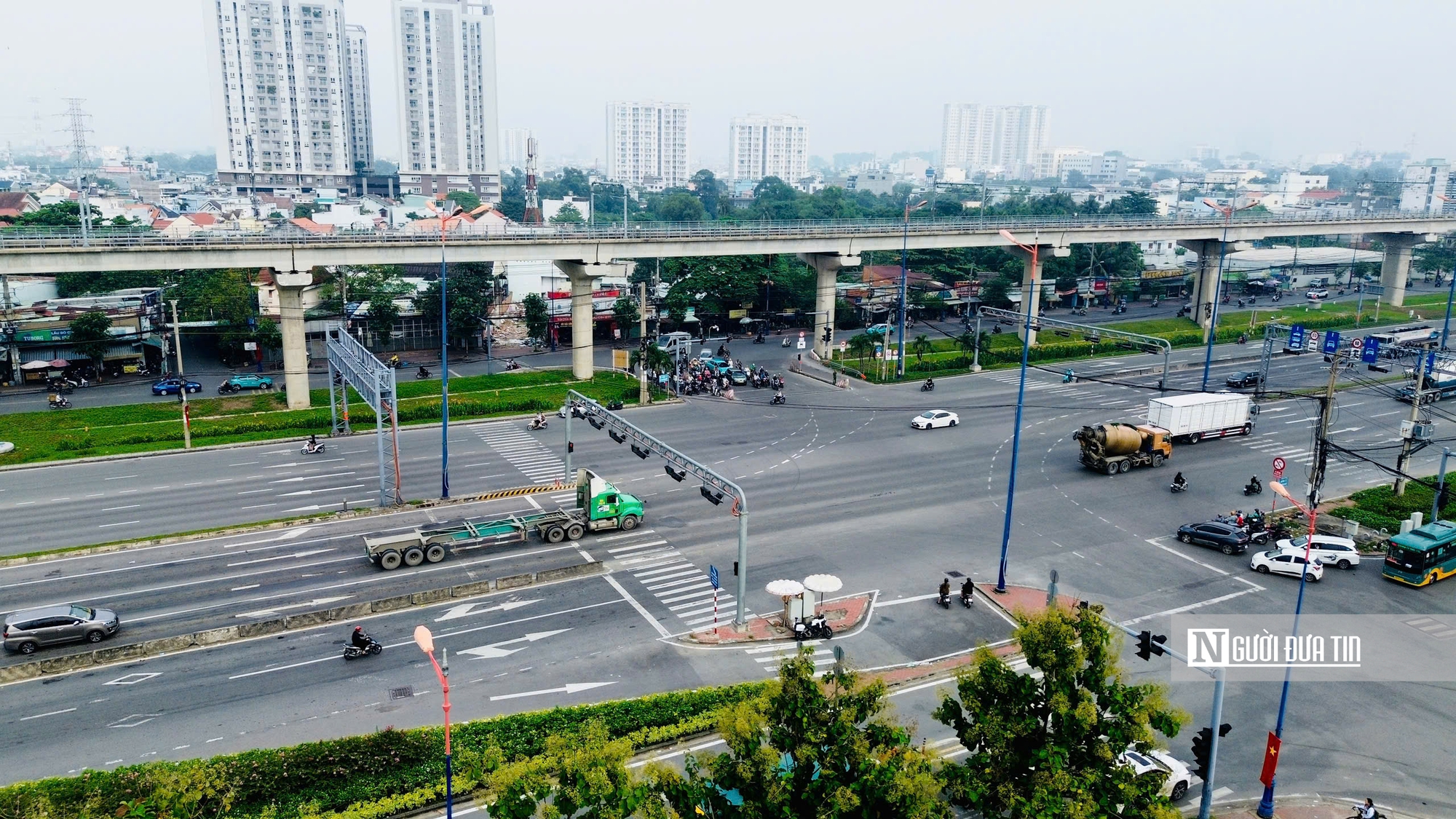 Cận cảnh nút giao thông phức tạp tại Xa Lộ Hà Nội được giải quyết - Ảnh 10.