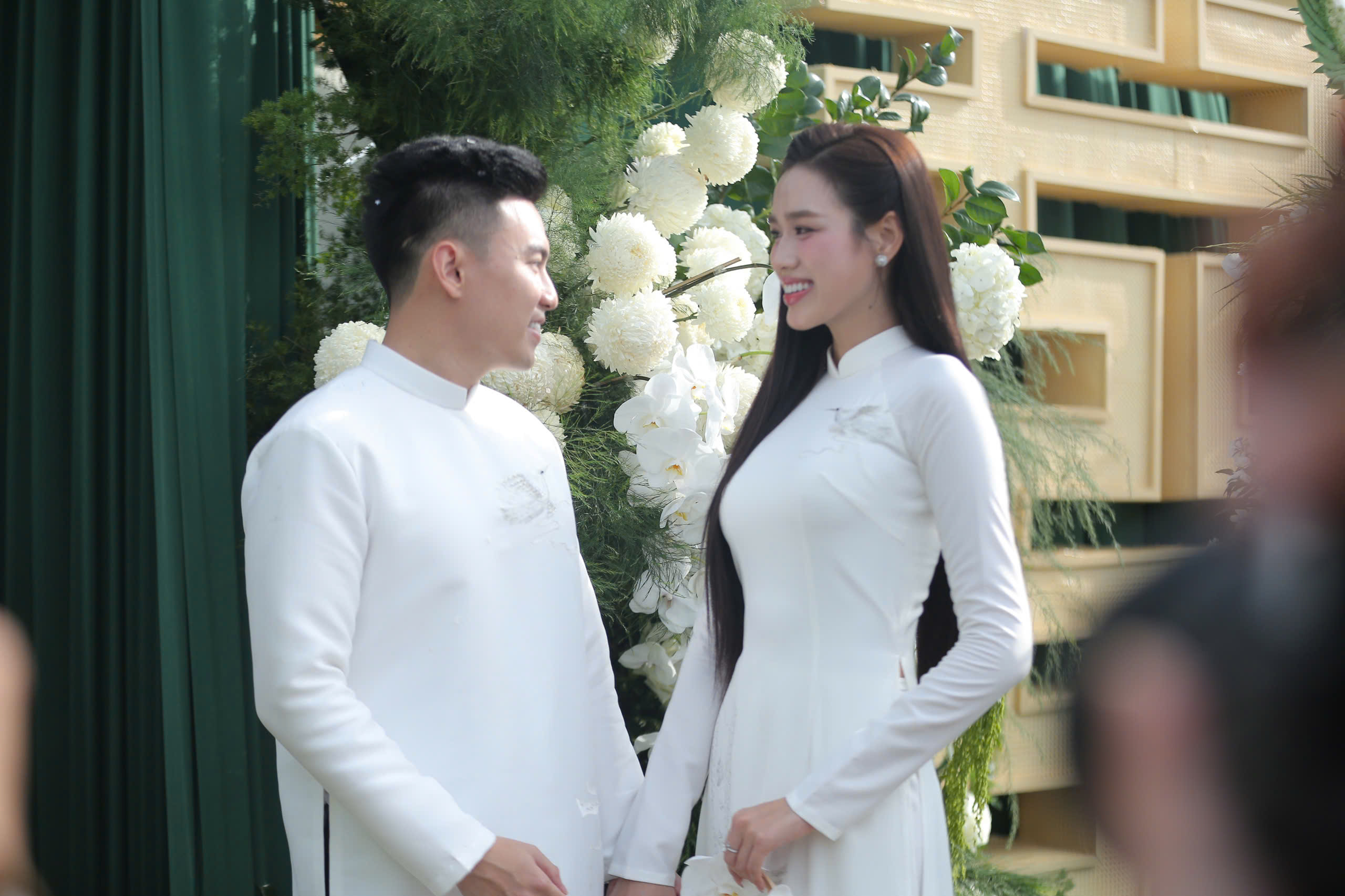 Hình ảnh đám hỏi của hoa hậu Đỗ Thị Hà và thiếu gia tập đoàn Sơn Hải - Ảnh 7.