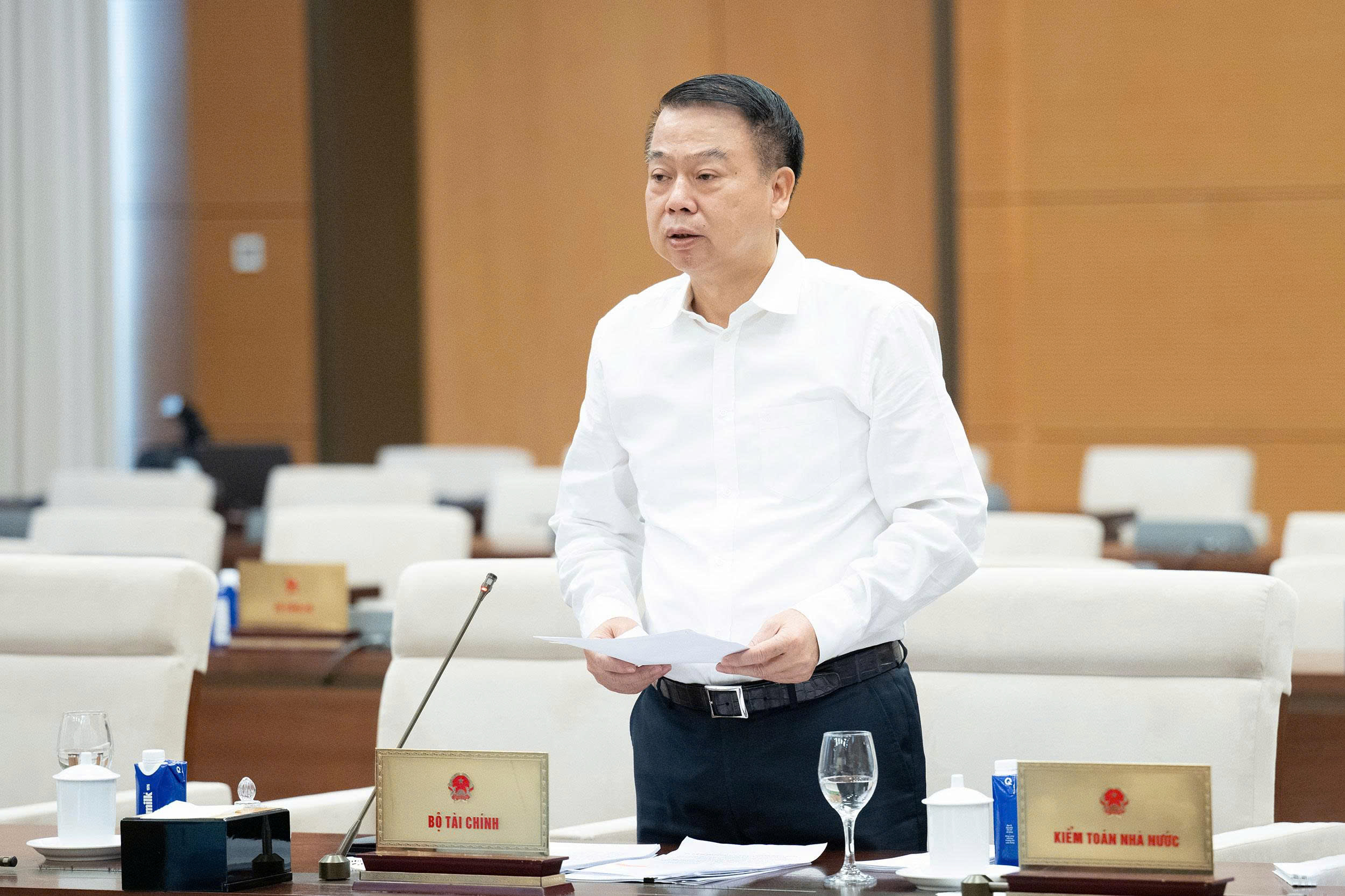 Năm 2026, xăng chịu thuế bảo vệ môi trường 2.000đồng/ lít, trừ etanol - Ảnh 1.